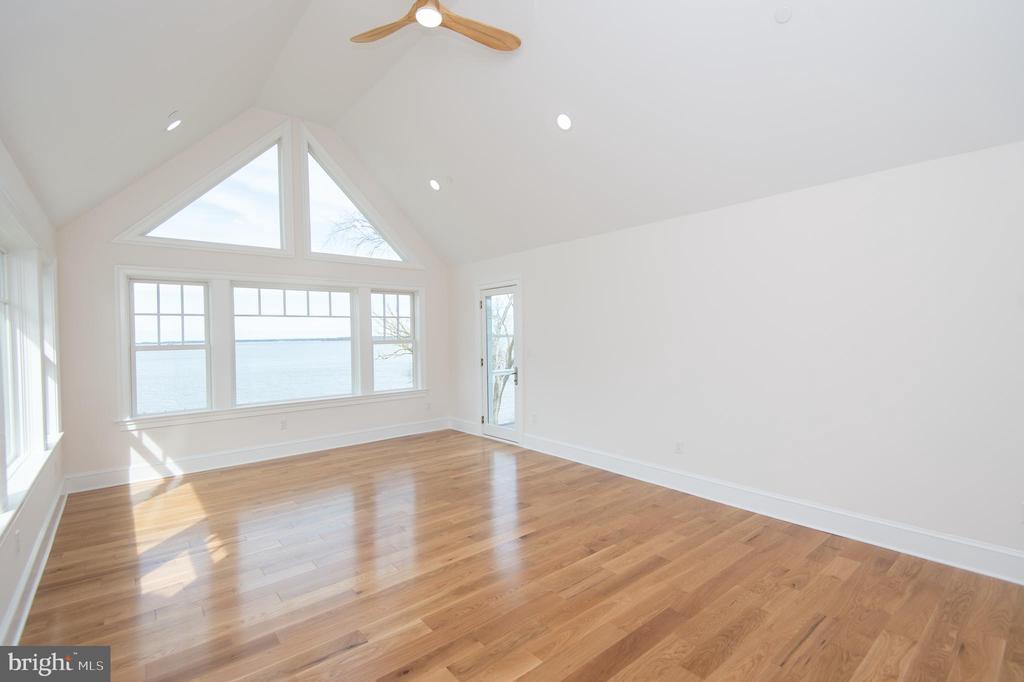 5 Sandy Acres Rd