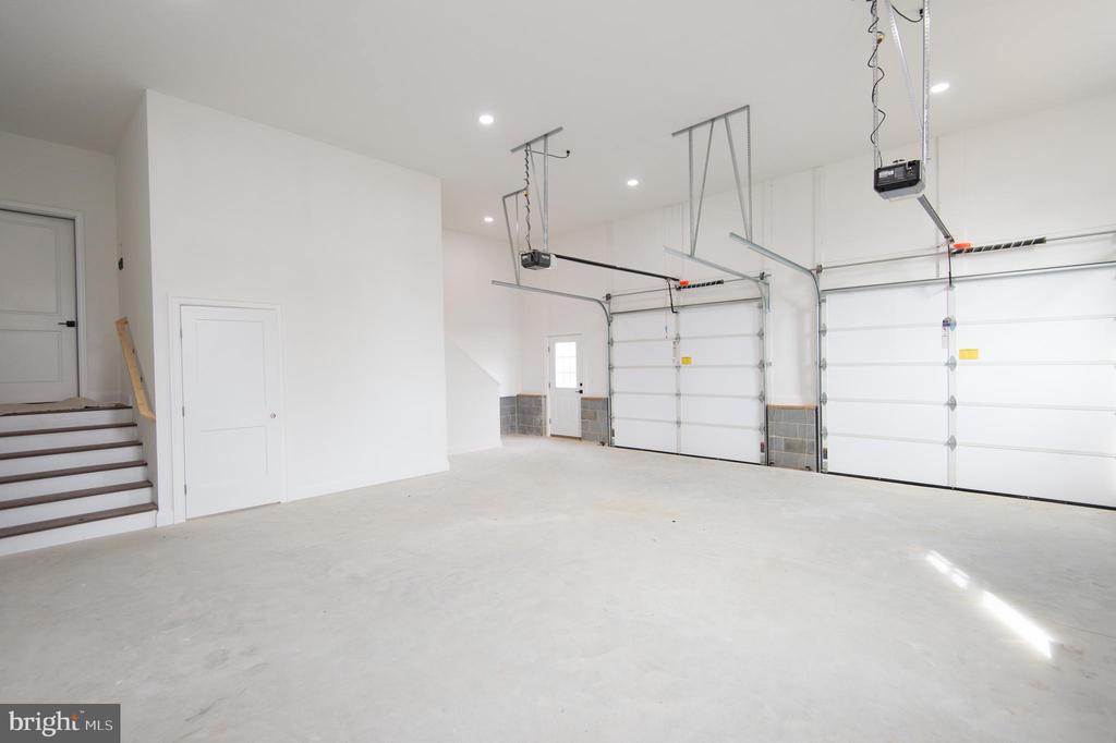 5 Sandy Acres Rd