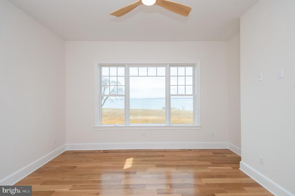 5 Sandy Acres Rd