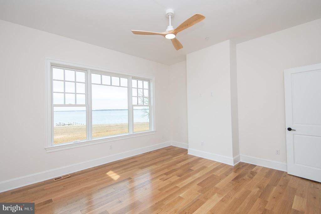 5 Sandy Acres Rd