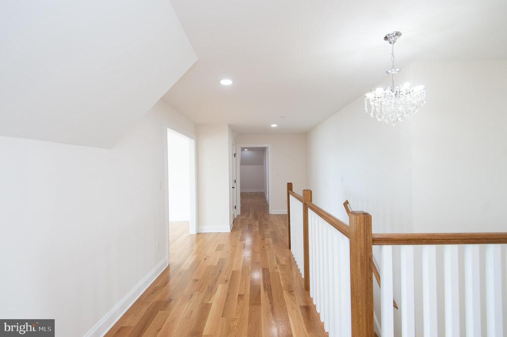 5 Sandy Acres Rd