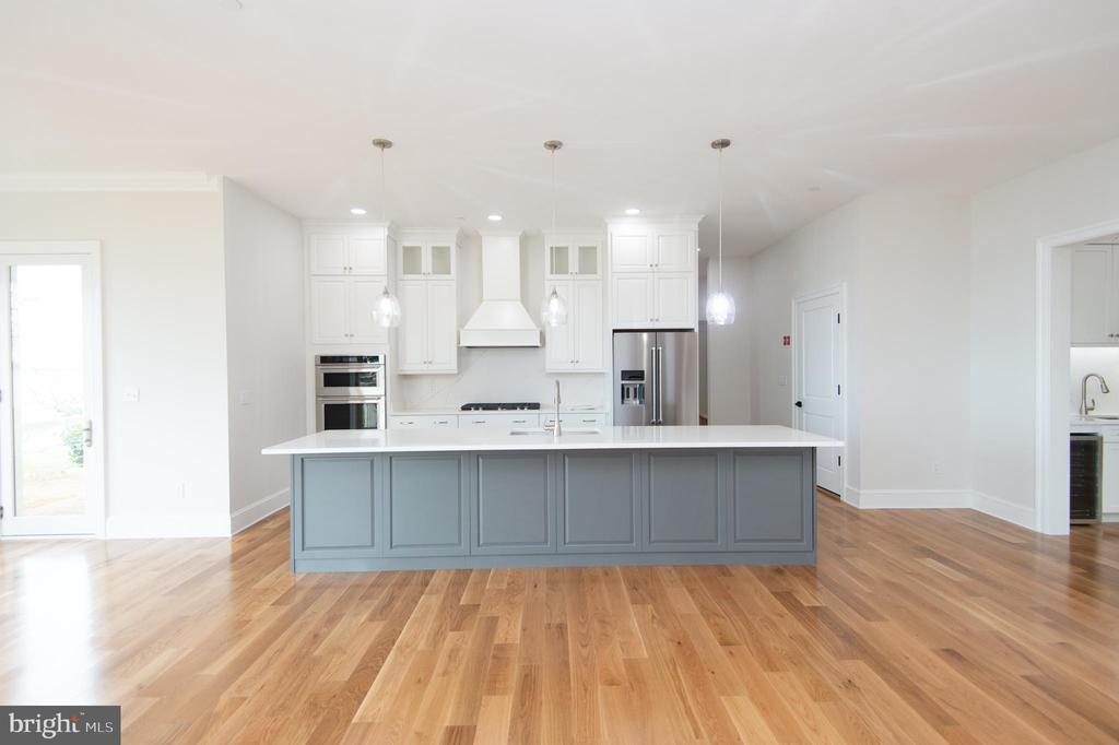 5 Sandy Acres Rd