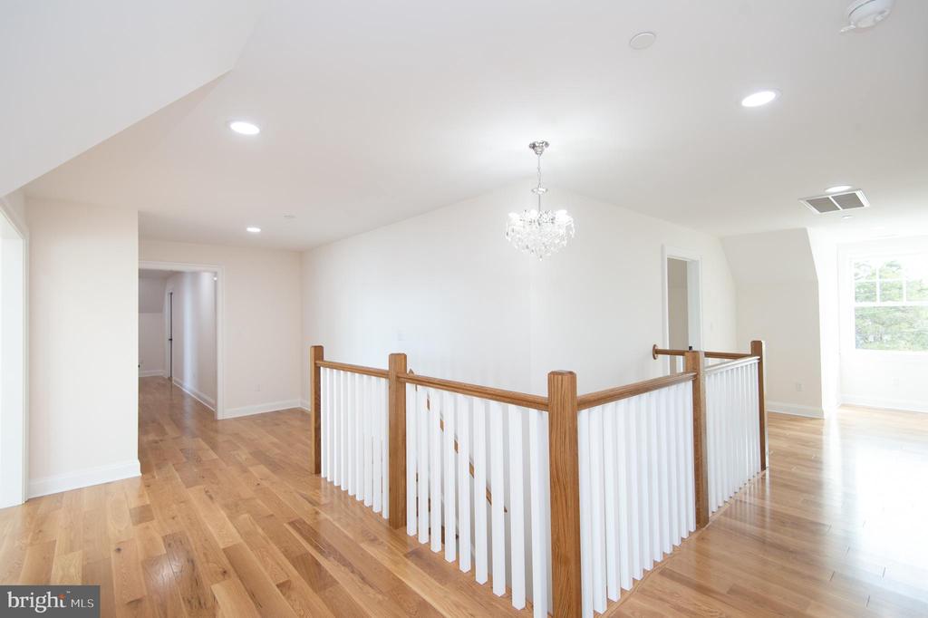 5 Sandy Acres Rd