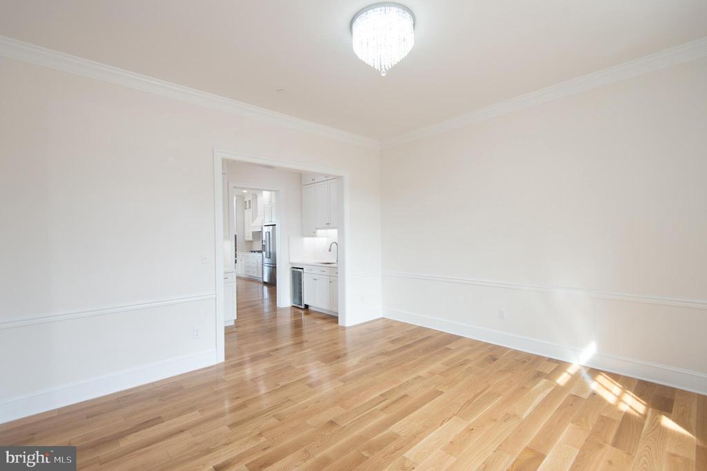 5 Sandy Acres Rd
