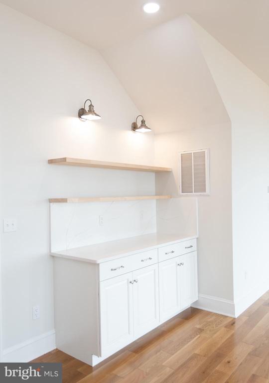 5 Sandy Acres Rd