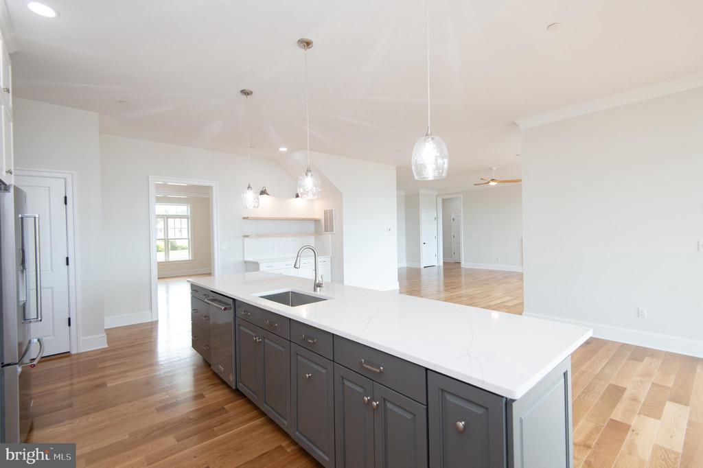 5 Sandy Acres Rd