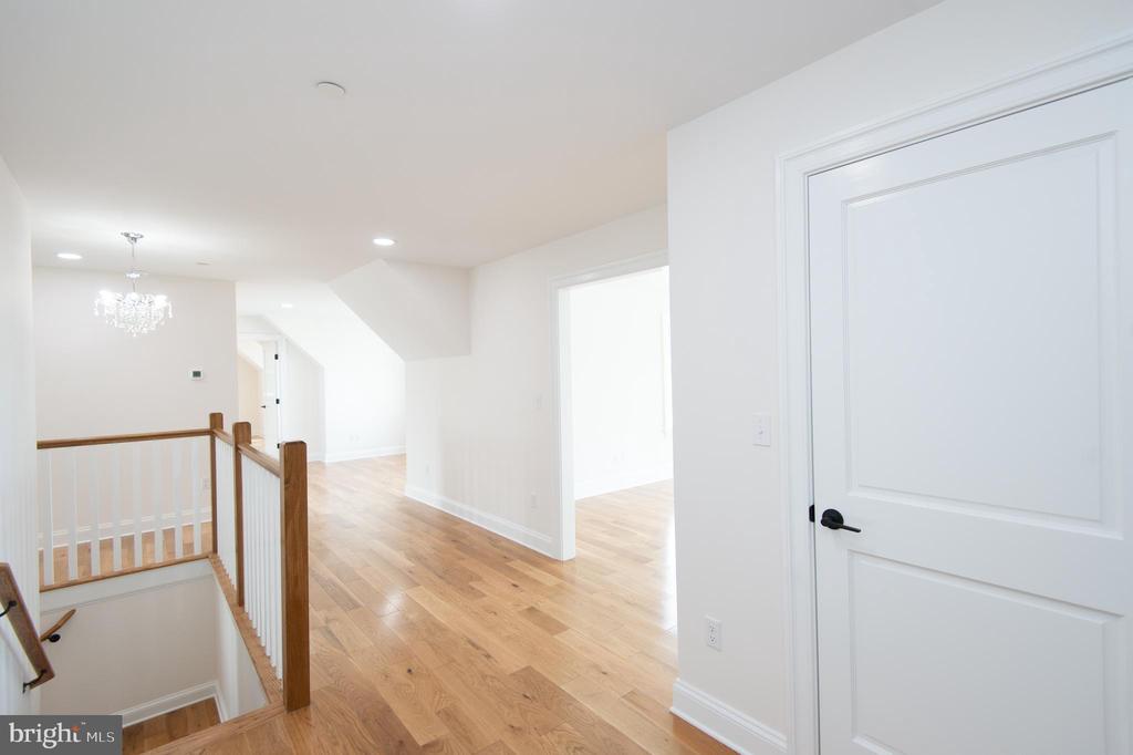 5 Sandy Acres Rd