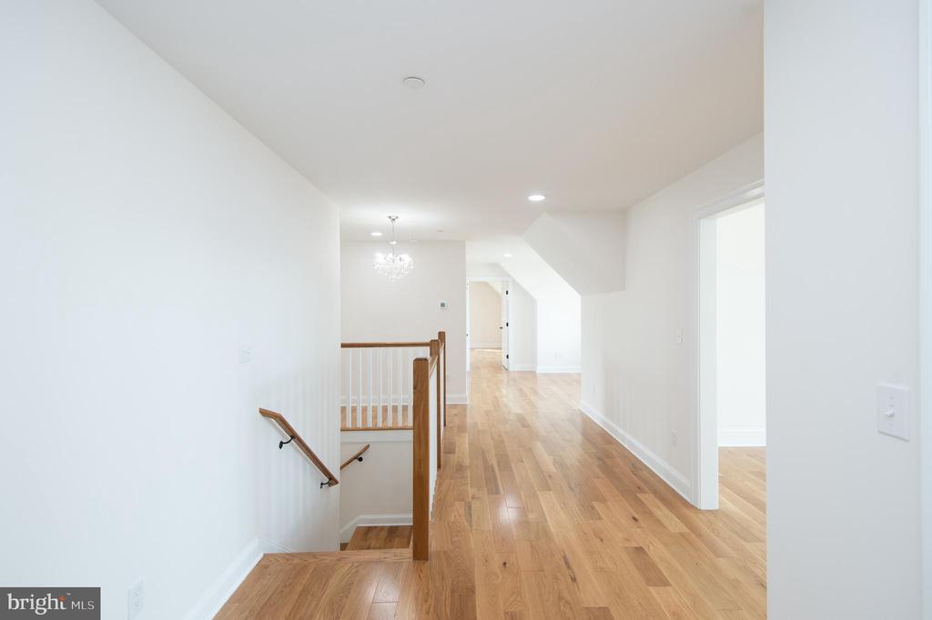 5 Sandy Acres Rd
