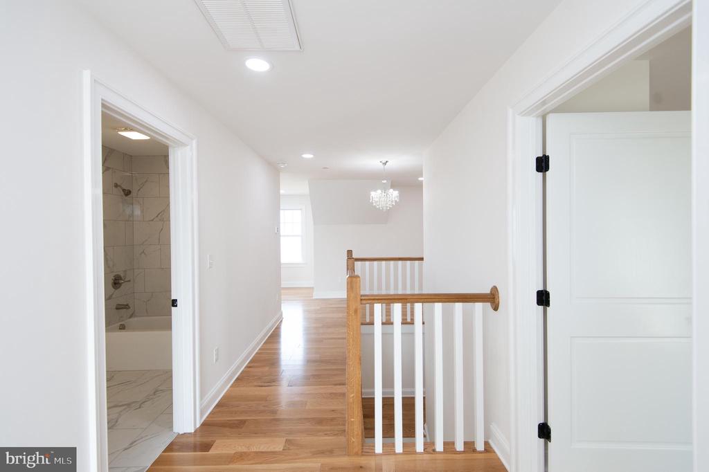 5 Sandy Acres Rd