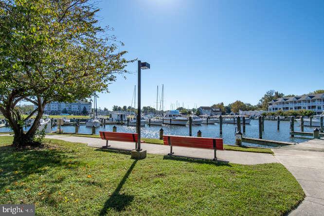 304 Shipyard Dr #34