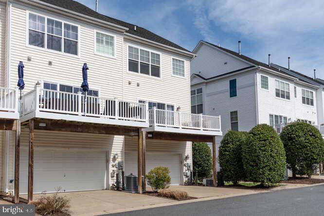 304 Shipyard Dr #34