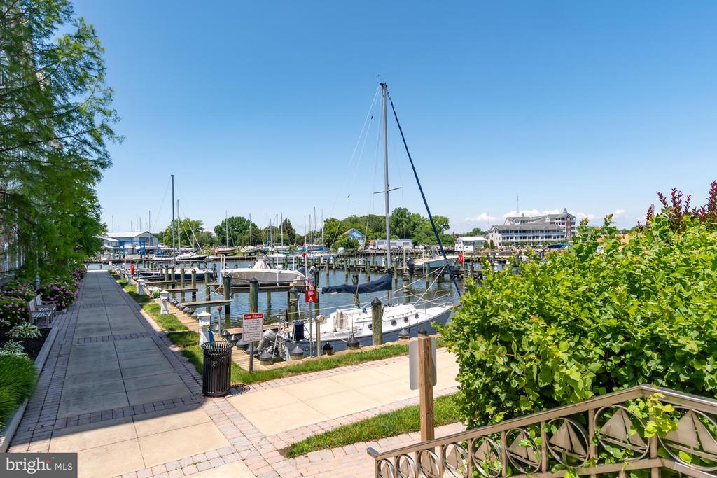 326 Shipyard Dr #326
