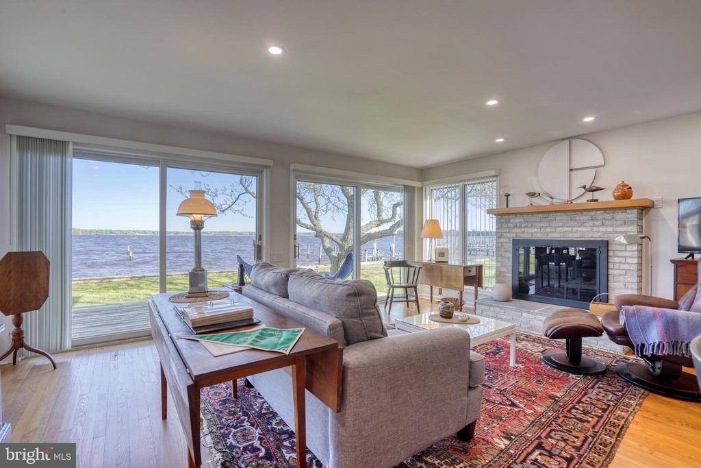 3524 Greenpoint Rd