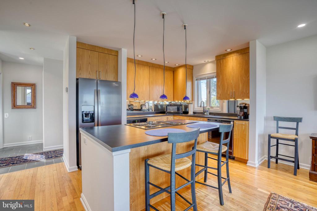 3524 Greenpoint Rd
