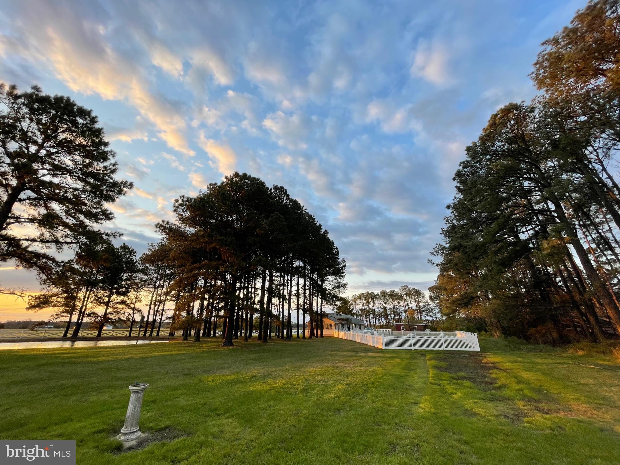 784 Hills Point Rd