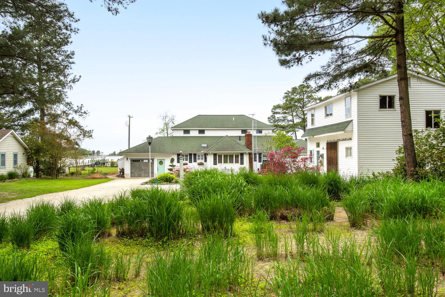 6114 Twin Point Cove Rd