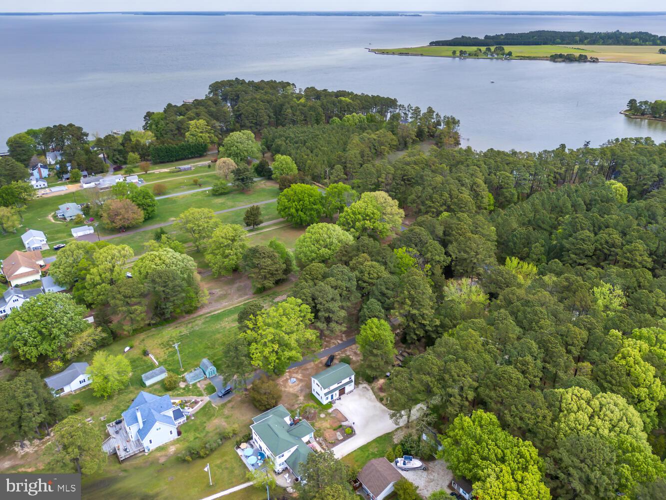 6114 Twin Point Cove Rd