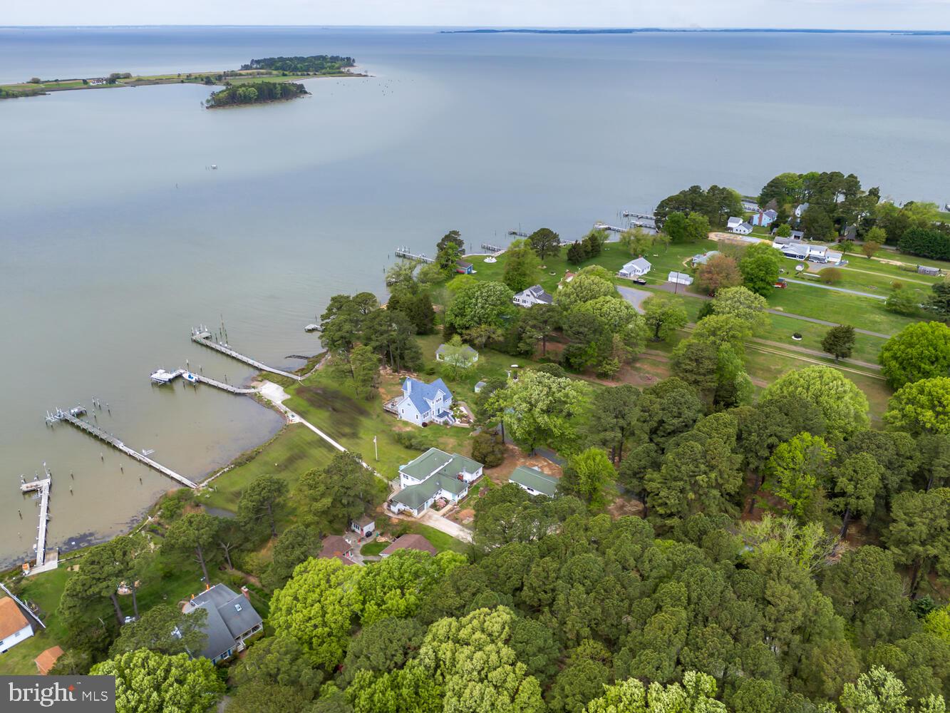 6114 Twin Point Cove Rd