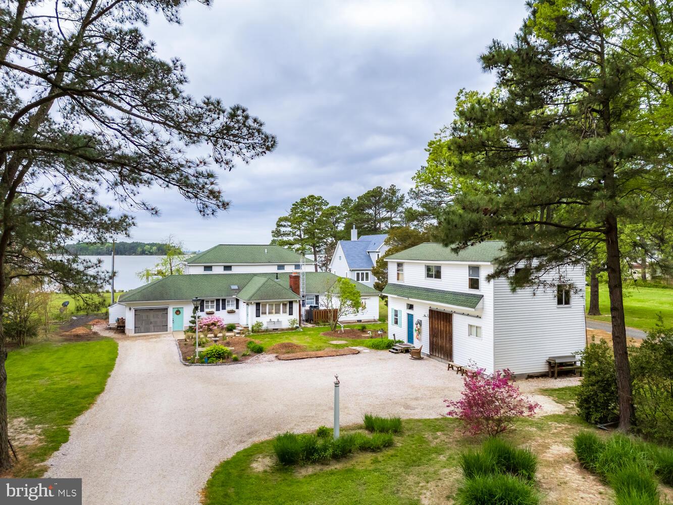 6114 Twin Point Cove Rd