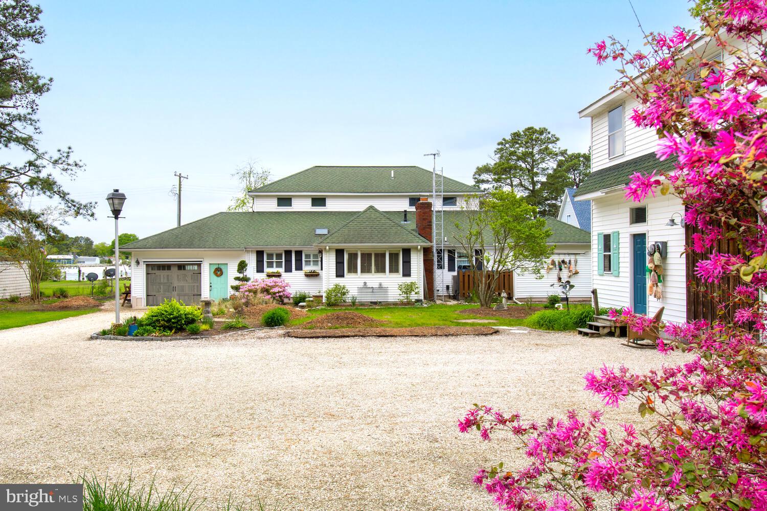 6114 Twin Point Cove Rd