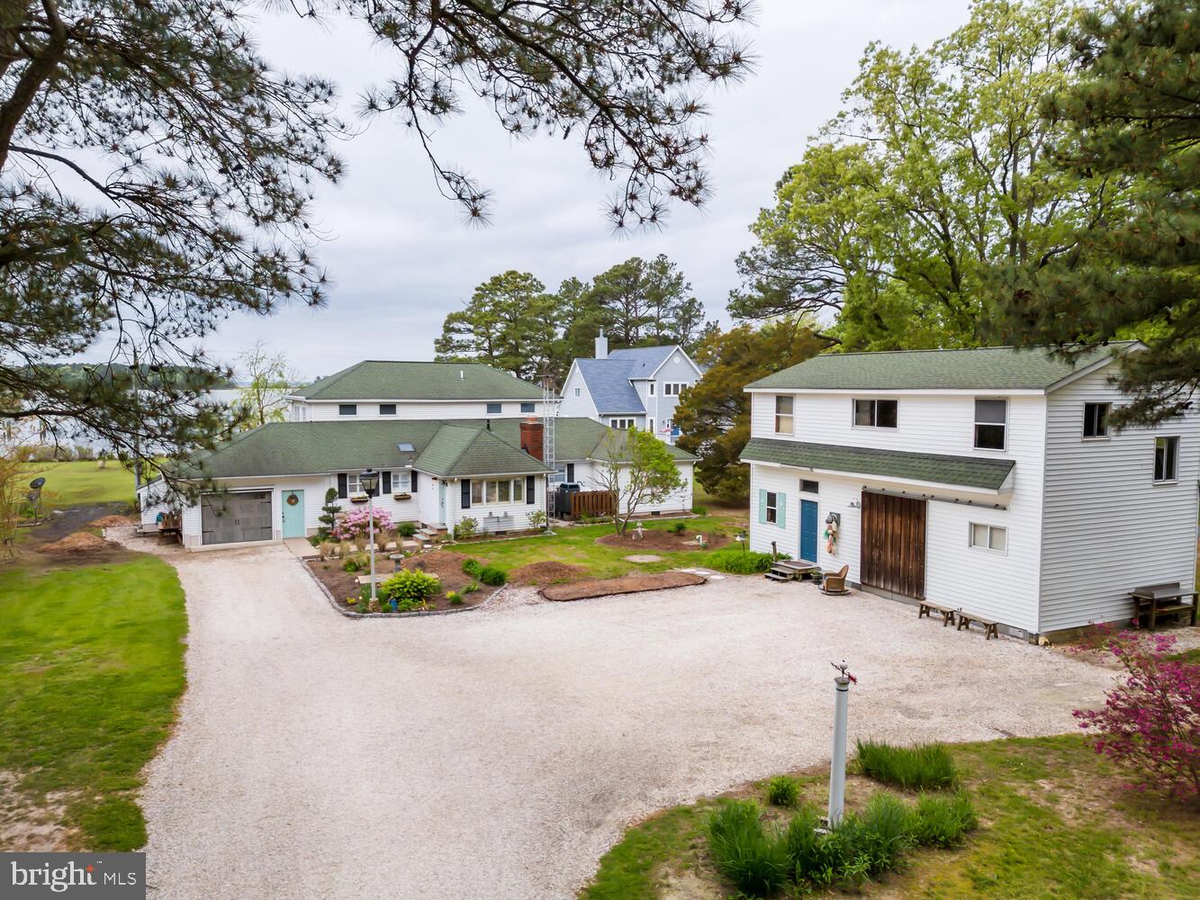 6114 Twin Point Cove Rd