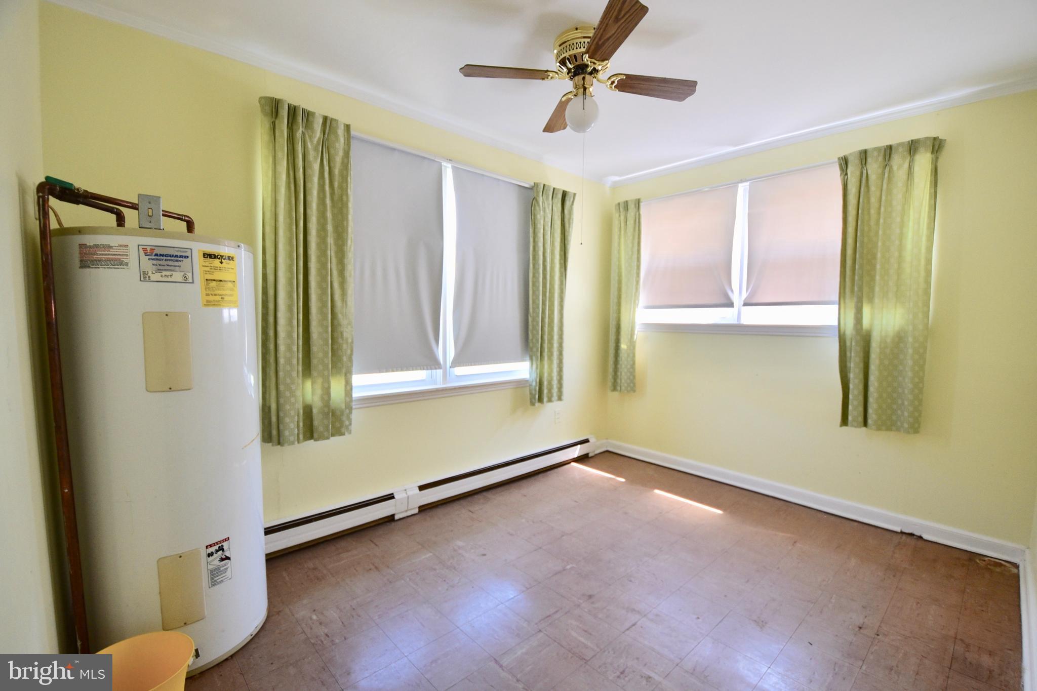 6126 Twin Point Cove Rd