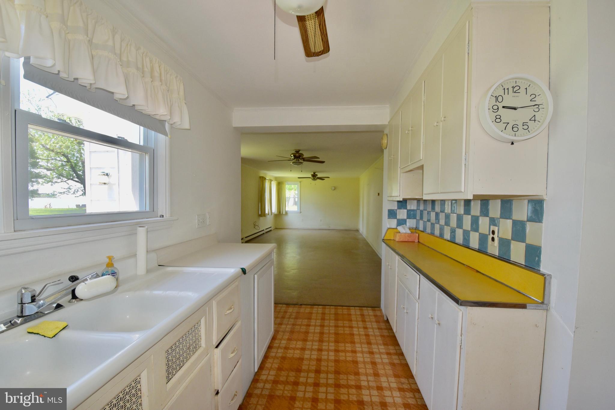 6126 Twin Point Cove Rd