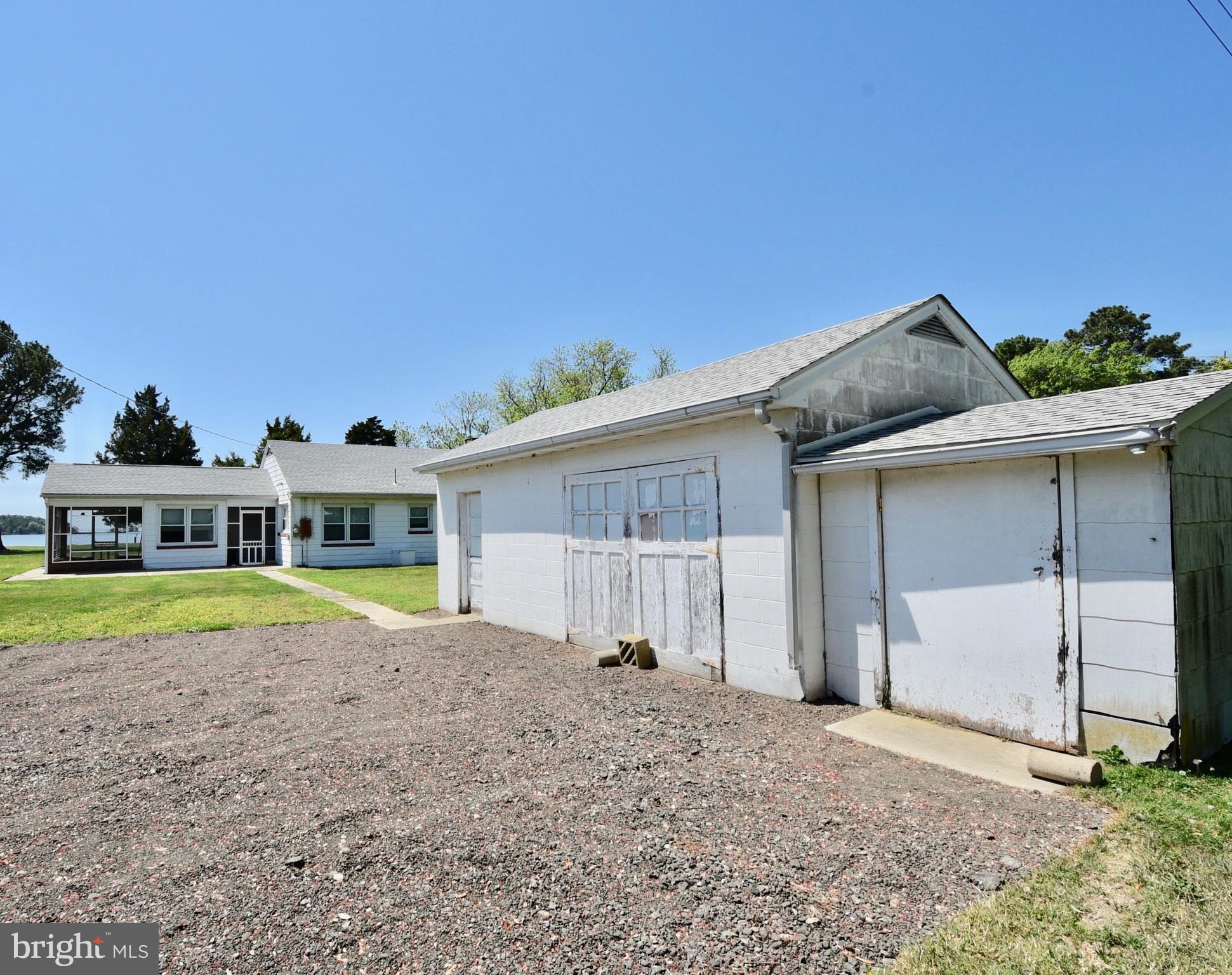 6126 Twin Point Cove Rd