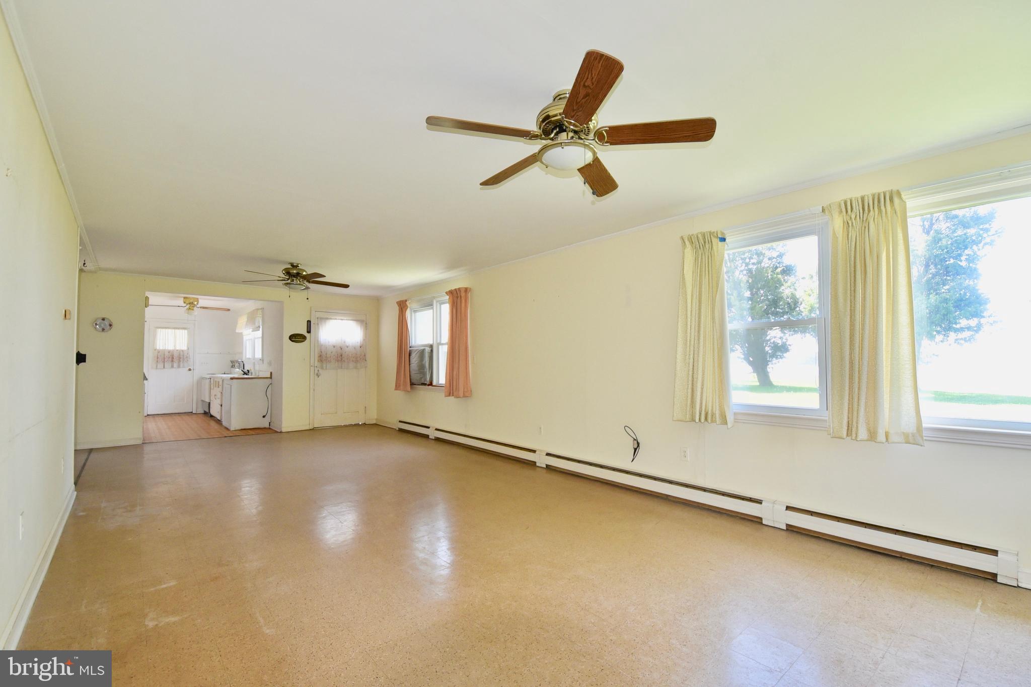 6126 Twin Point Cove Rd