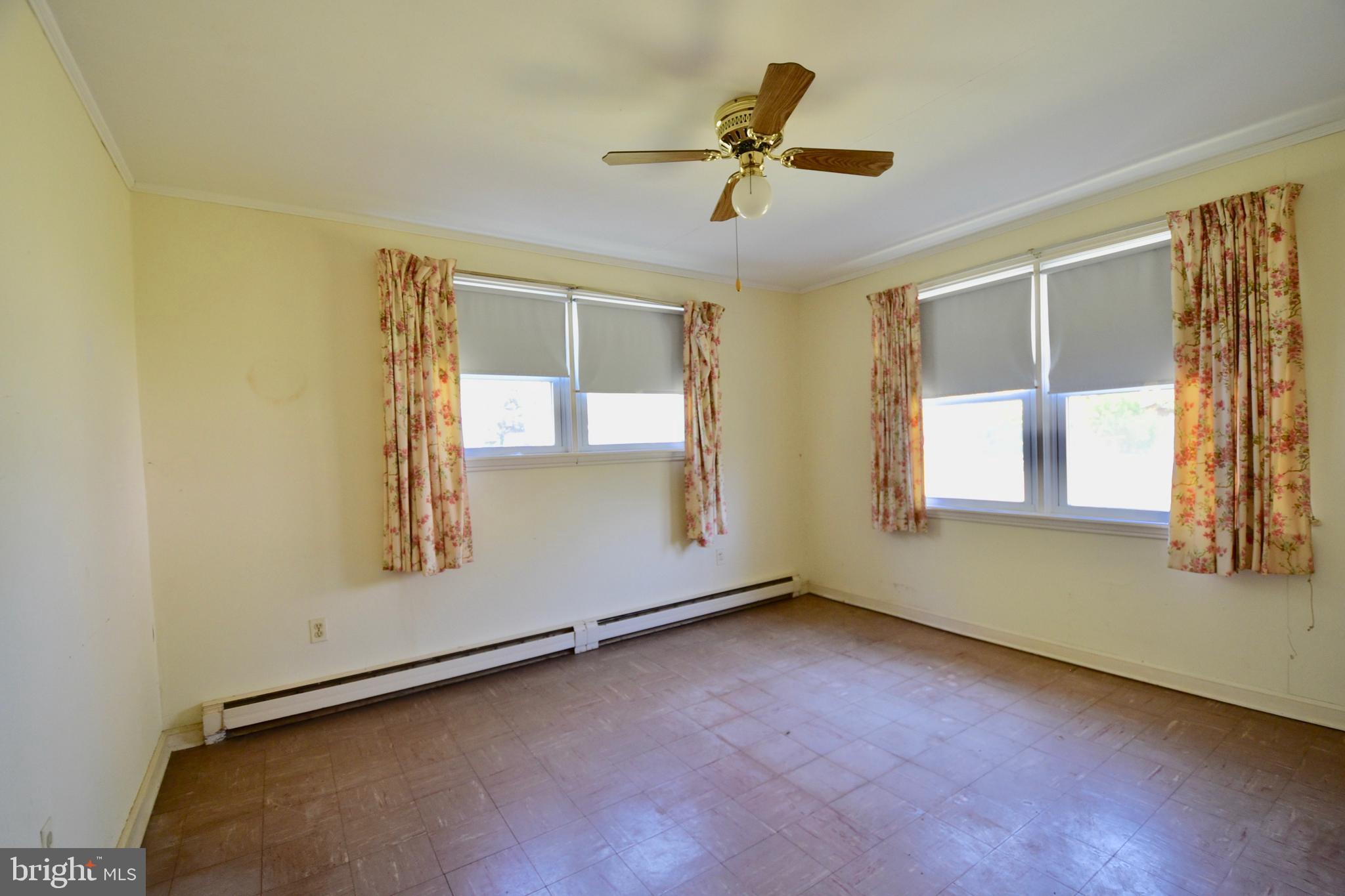 6126 Twin Point Cove Rd