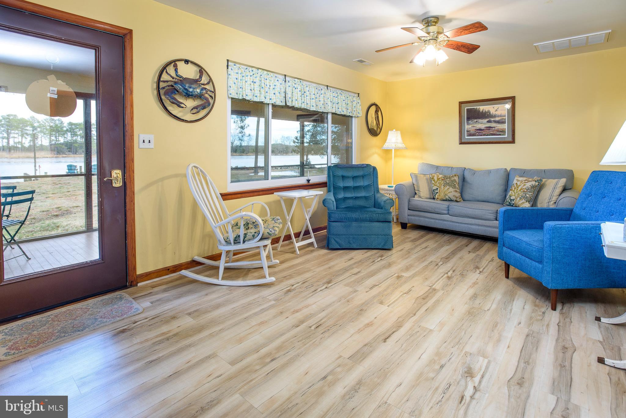 6111 Twin Point Cove Rd