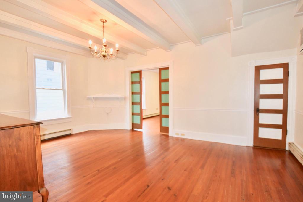 112 Willis St