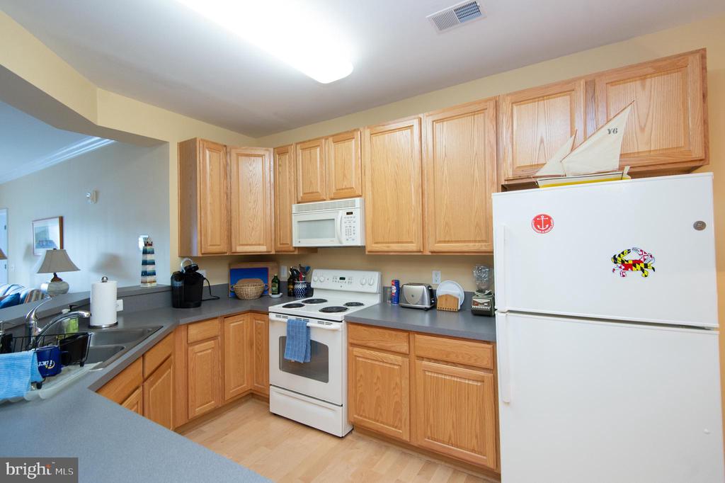 700 Cattail Cv #307