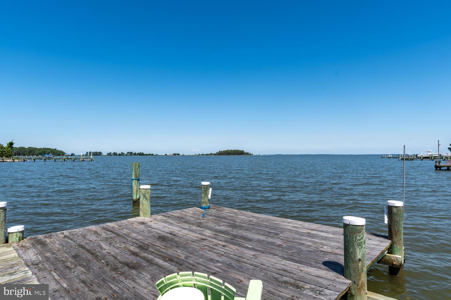 6104 Twin Point Cove Rd