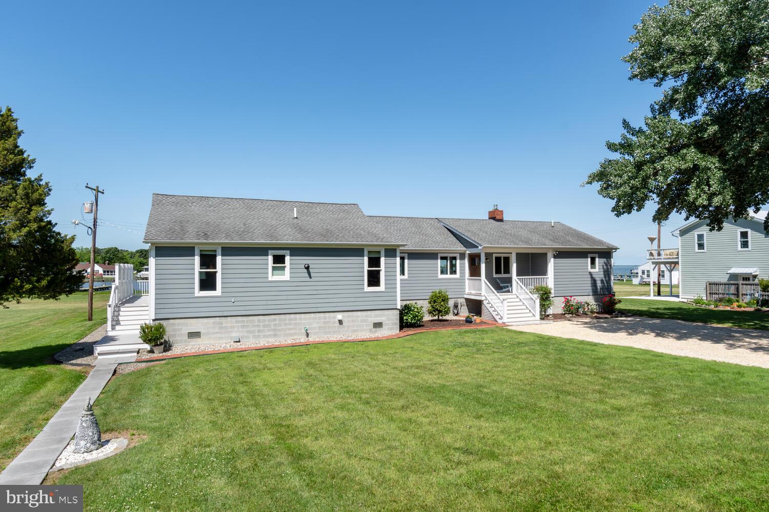 6104 Twin Point Cove Rd