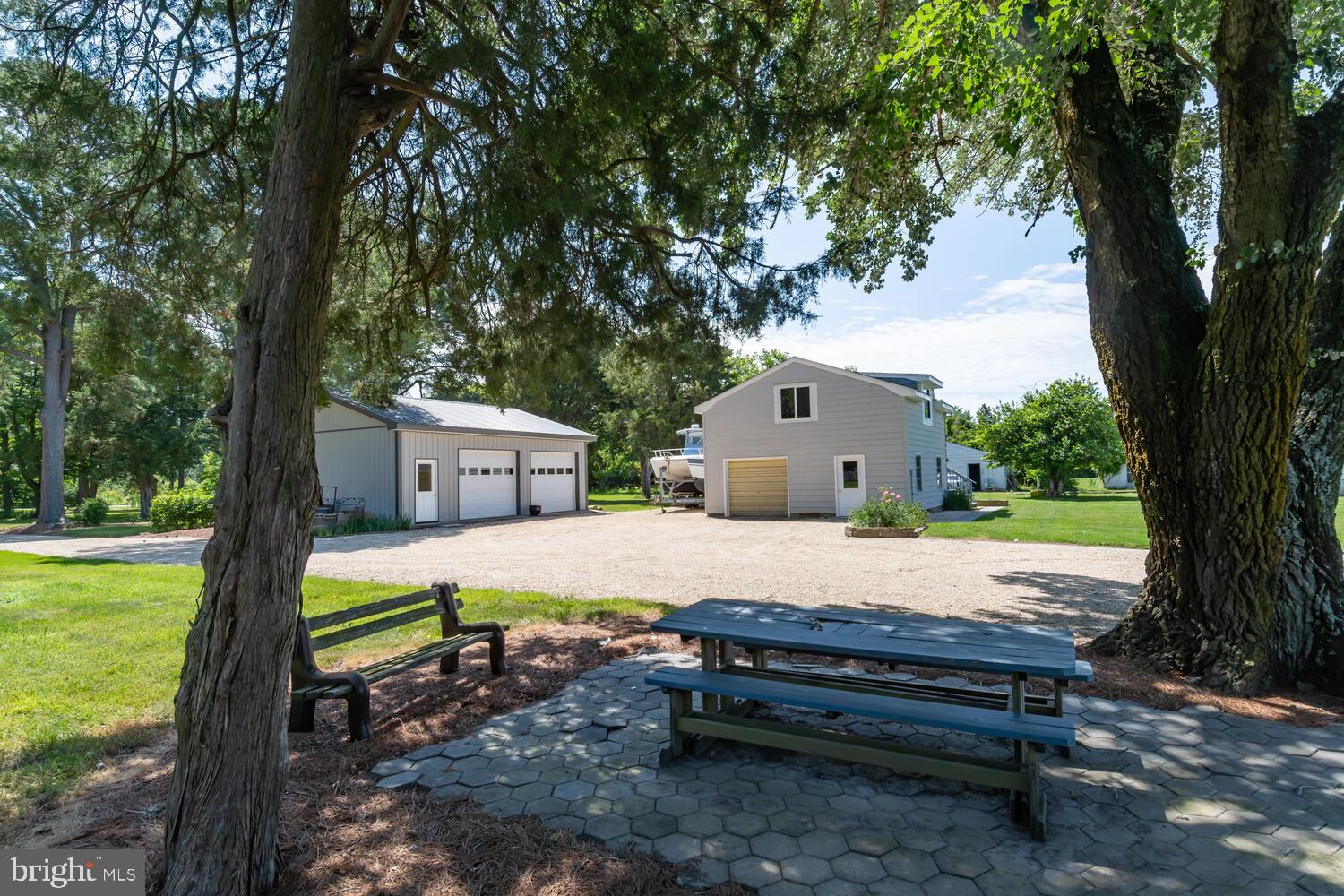 6104 Twin Point Cove Rd