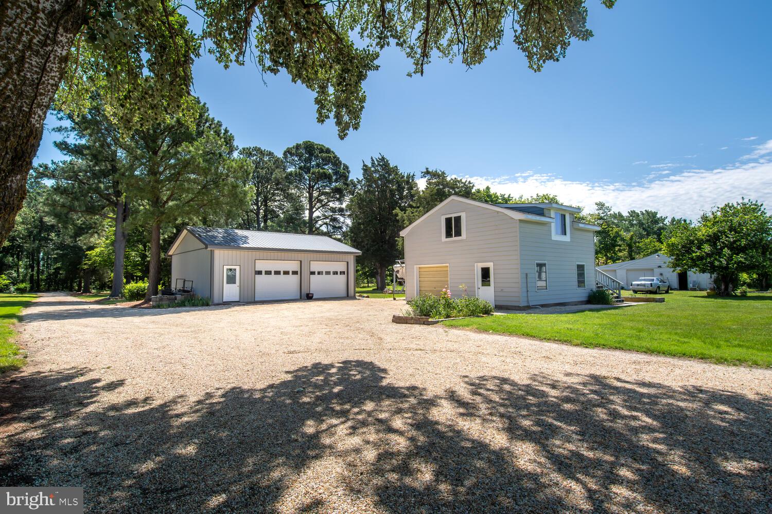 6104 Twin Point Cove Rd