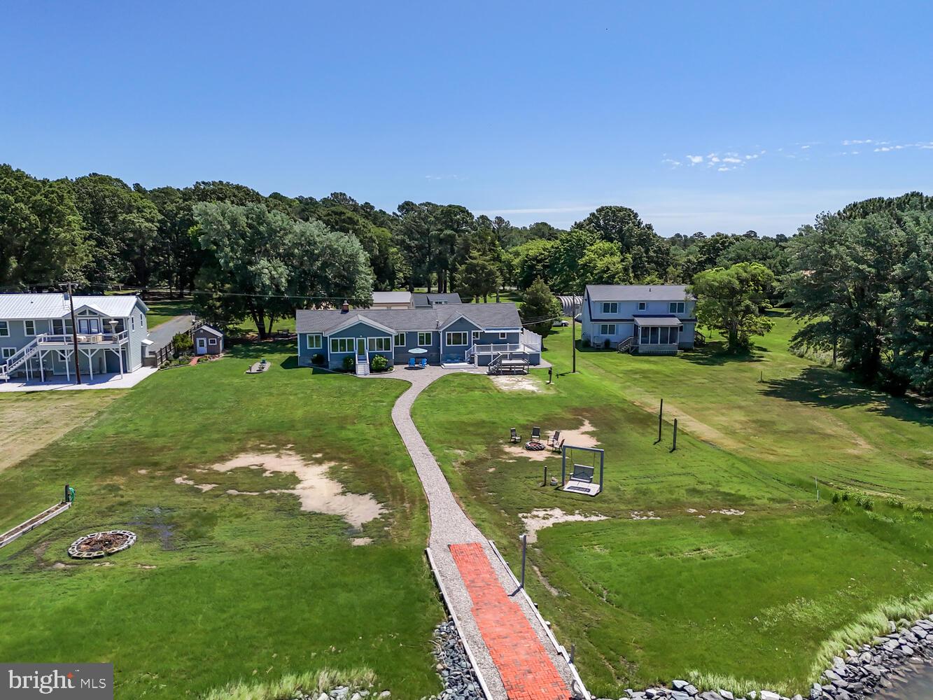 6104 Twin Point Cove Rd