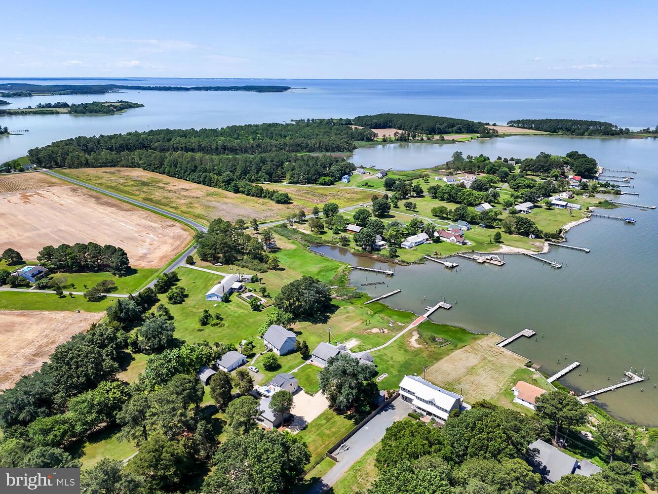 6104 Twin Point Cove Rd