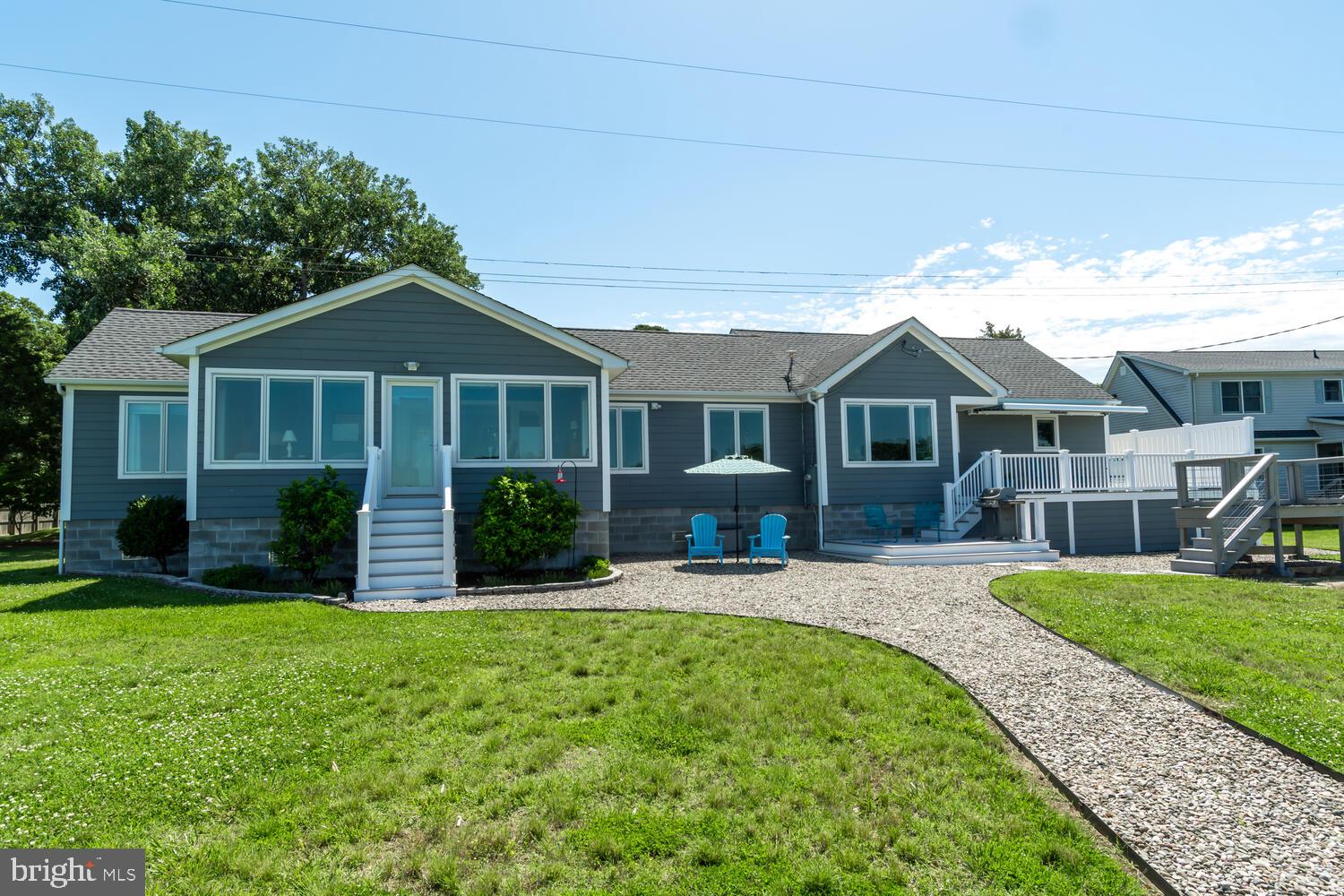 6104 Twin Point Cove Rd