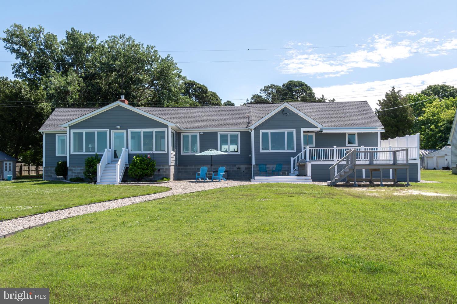 6104 Twin Point Cove Rd