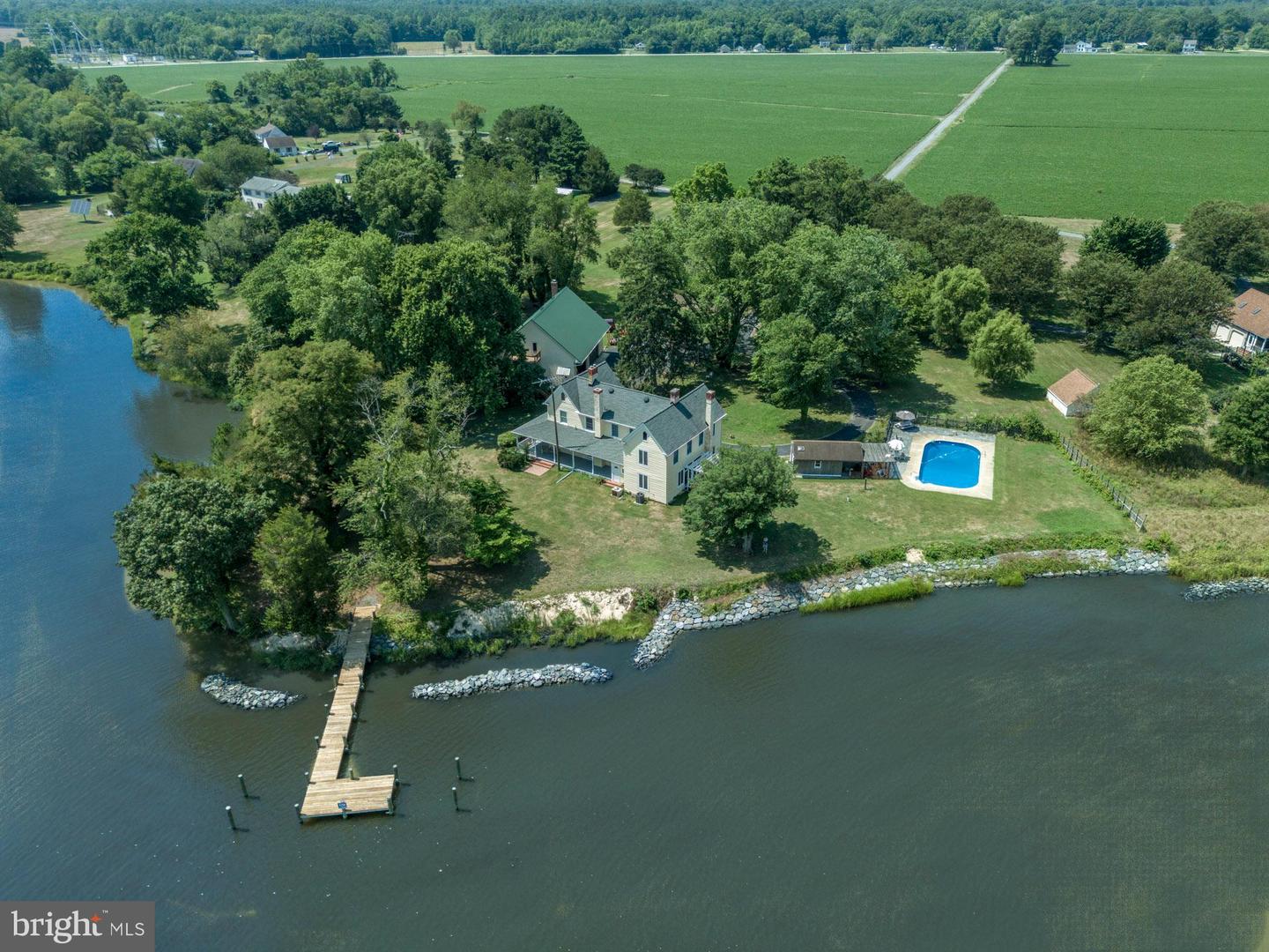 2208 Horns Point Road