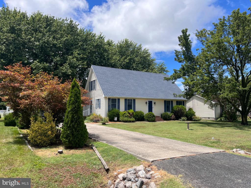 1611 Stone Boundary Rd