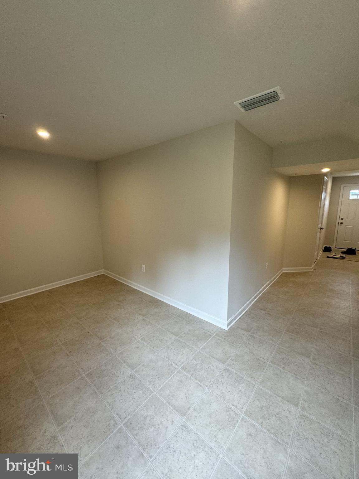609 YELLOW BILL LN