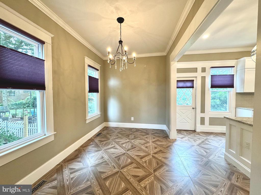 107 Poplar St