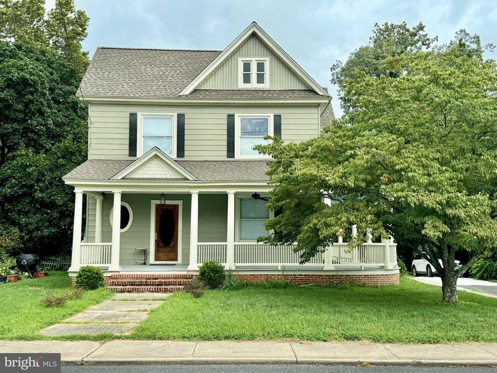107 Poplar St