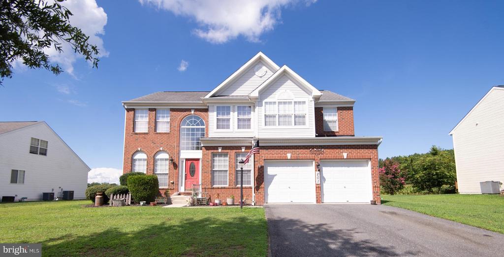 201 Hibiscus Ln