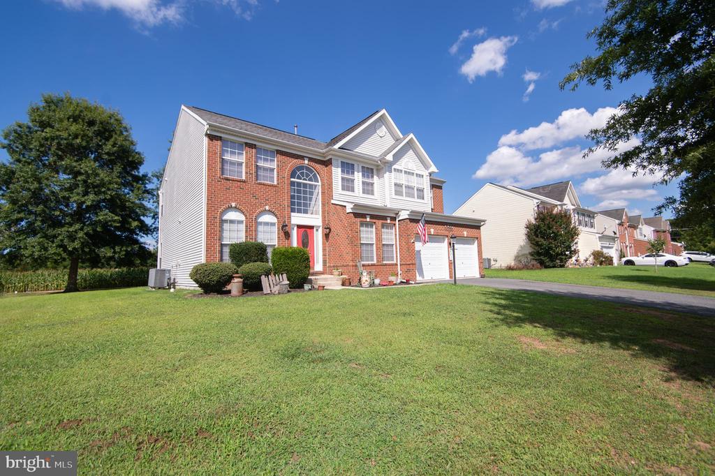201 Hibiscus Ln