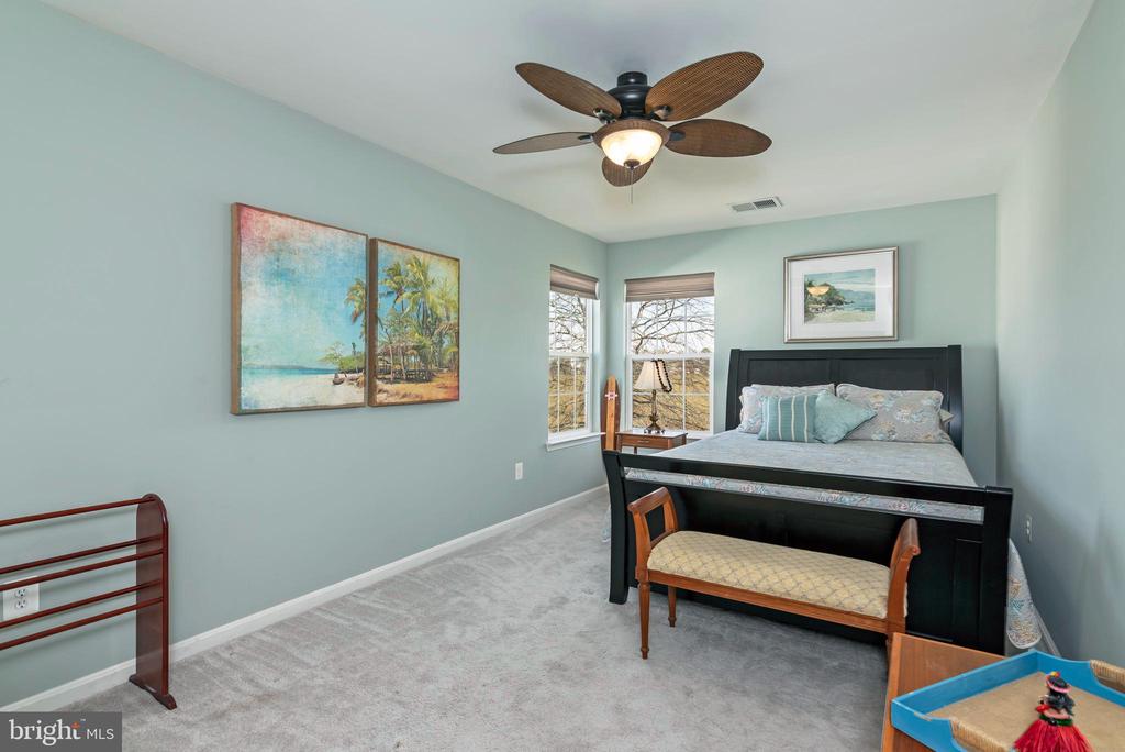 201 Hibiscus Ln