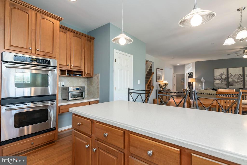 201 Hibiscus Ln